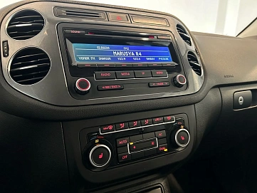 Volkswagen Tiguan, 2011г, передний привод, механика