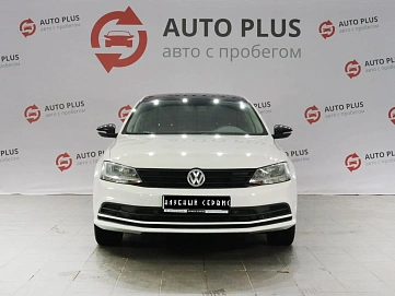 Volkswagen Jetta, 2015г, передний привод, автомат