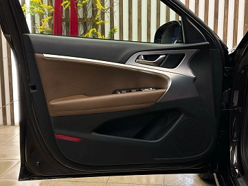 Genesis G70, 2019г, полный привод, автомат