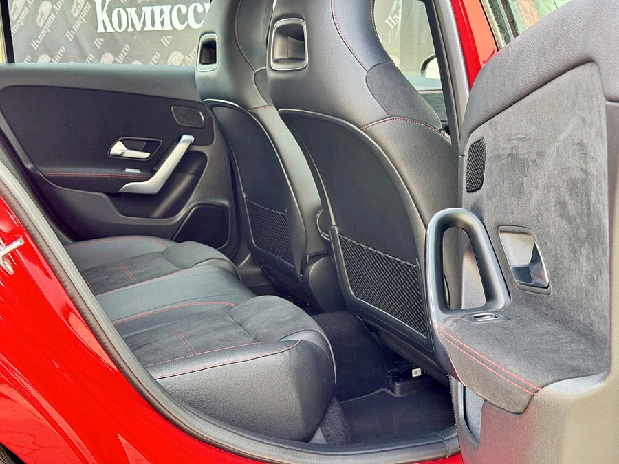 Mercedes-Benz , 2019г., передний привод, робот