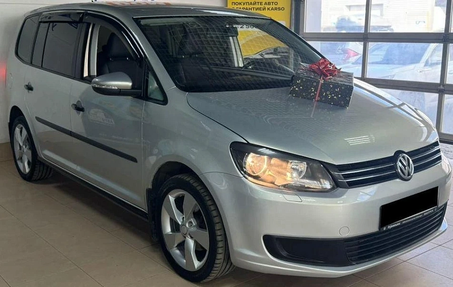 Volkswagen Touran, 2011г., передний привод, механика