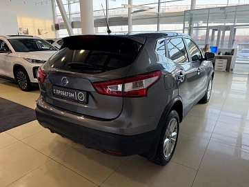 Nissan Qashqai, 2016г, передний привод, вариатор