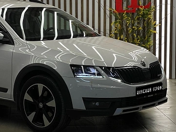 Skoda , 2017г., полный привод, робот