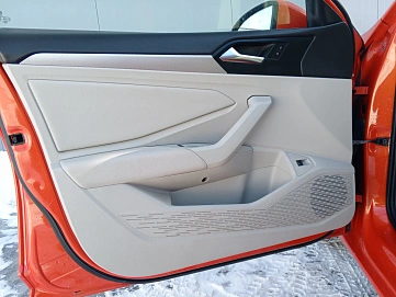 Volkswagen Jetta, 2019г, передний привод, автомат
