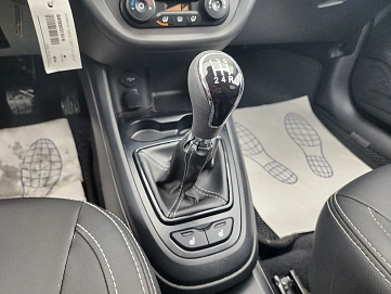 Lada (ВАЗ) Vesta, 2018г, передний привод, механика