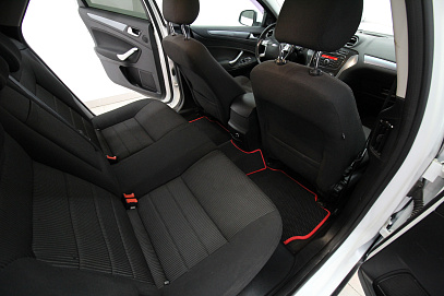 Ford Mondeo, 2012г, передний привод, механика