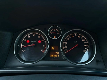 Opel Zafira, 2012г, передний привод, автомат