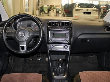 Volkswagen Polo, 2014г, передний привод, механика