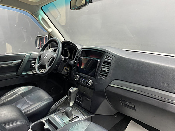 Mitsubishi Pajero, 2011г, полный привод, автомат
