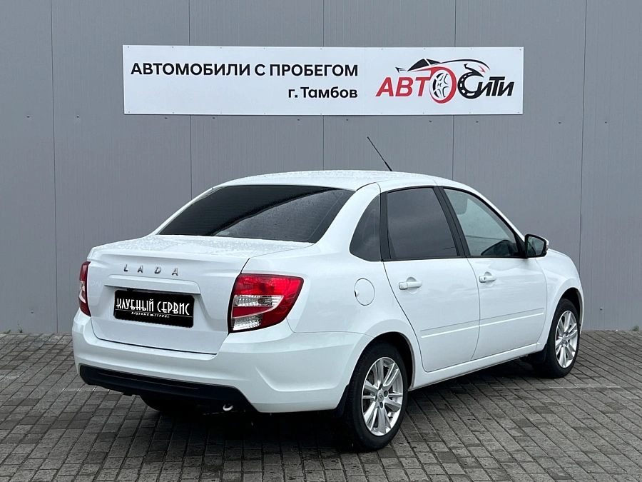 Lada (ВАЗ) Granta, 2023г., передний привод, механика