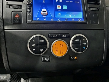 Nissan Tiida, 2008г, передний привод, автомат