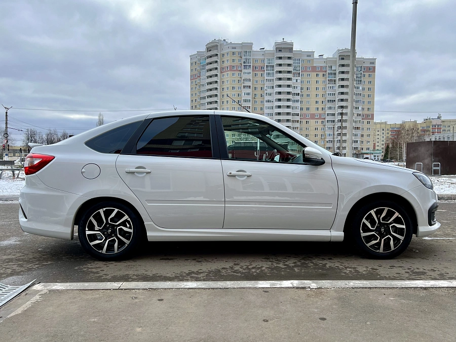 Lada (ВАЗ) Granta, 2023г., передний привод, механика