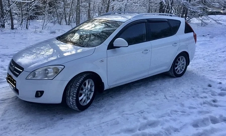 Kia Ceed, 2008г, передний привод, автомат