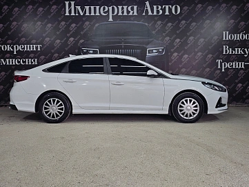 Hyundai Sonata, 2018г, передний привод, автомат