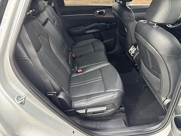 Kia Sorento, 2023г, полный привод, робот