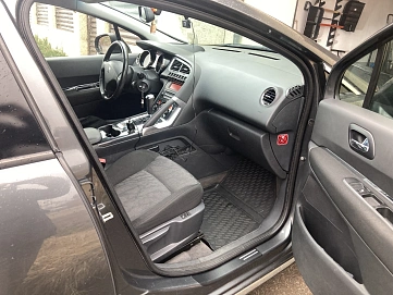 Peugeot 3008, 2011г, передний привод, автомат