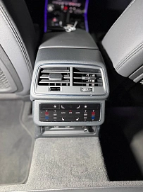 Audi A6, 2023г, полный привод, робот