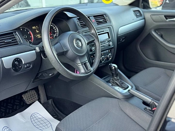 Volkswagen Jetta, 2012г, передний привод, автомат