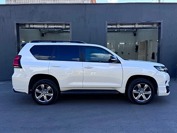 Toyota Land Cruiser Prado, 2010г, полный привод, автомат