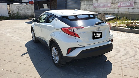 Toyota C-HR, 2022г, полный привод, вариатор