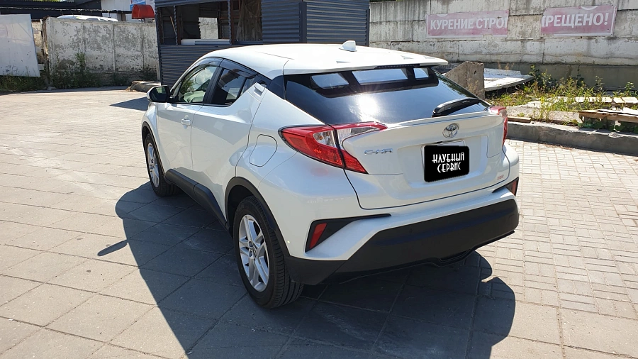 Toyota C-HR, 2022г., полный привод, вариатор