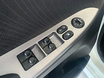 Hyundai Solaris, 2014г, передний привод, автомат