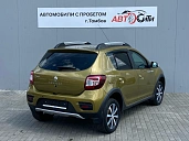 Renault Sandero, 2015г., передний привод, автомат