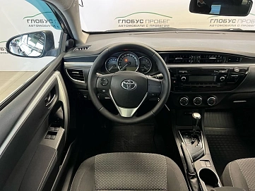 Toyota Corolla, 2013г, передний привод, автомат