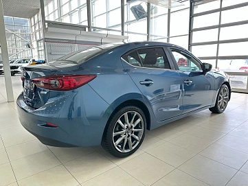 Mazda 3, 2017г, передний привод, автомат
