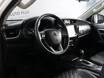 Toyota Fortuner, 2021г, полный привод, автомат
