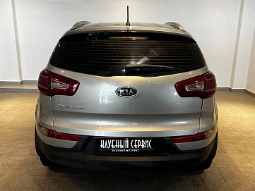 Kia Sportage, 2011г, передний привод, механика