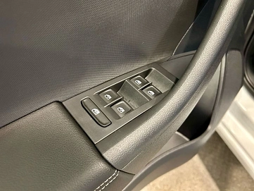 Volkswagen Polo, 2021г, передний привод, автомат