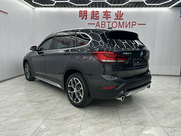 BMW X1, 2022г, передний привод, робот