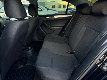 Volkswagen Jetta, 2012г, передний привод, автомат