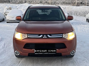 Mitsubishi Outlander, 2012г, полный привод, вариатор