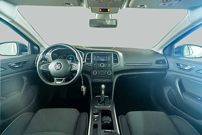 Renault Megane, 2022г, передний привод, робот