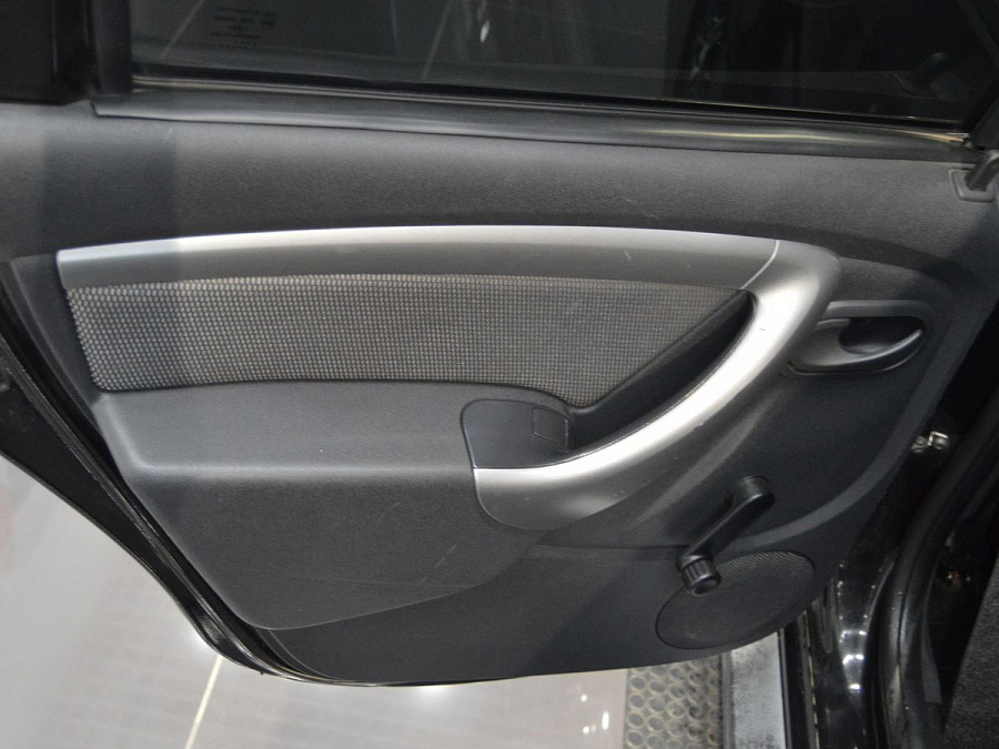 Renault Duster, 2012г., передний привод, механика