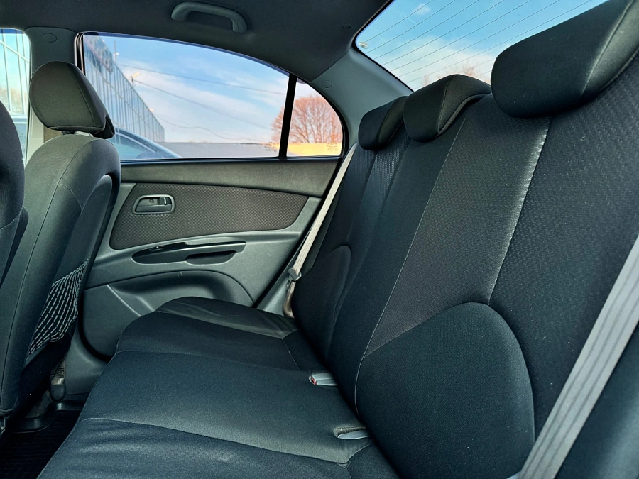Kia Rio, 2010г., передний привод, механика