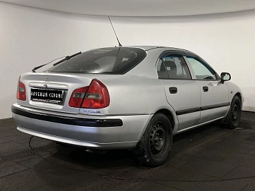Mitsubishi Carisma, 2003г, передний привод, механика