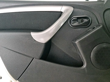 Renault Duster, 2012г, передний привод, механика