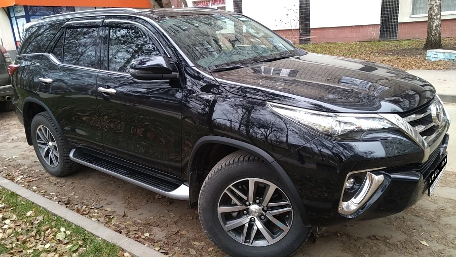 Toyota Fortuner, 2018г., полный привод, автомат