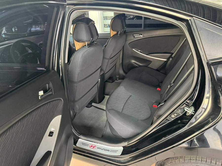 Hyundai Solaris, 2012г., передний привод, механика