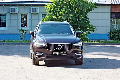 Volvo XC60, 2020г, полный привод, автомат