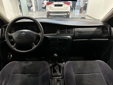 Opel Vectra, 2000г, передний привод, механика