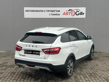 Lada (ВАЗ) , 2018г., передний привод, механика