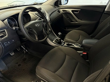 Hyundai Elantra, 2012г, передний привод, механика