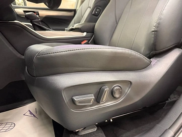 Toyota Highlander, 2025г, полный привод, автомат