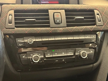 BMW 3 серии, 2012г., задний привод, автомат