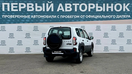 Lada (ВАЗ) Niva, 2024г, передний привод, механика