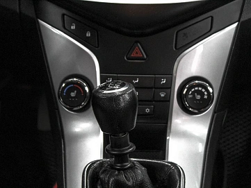 Chevrolet Cruze, 2013г, передний привод, механика